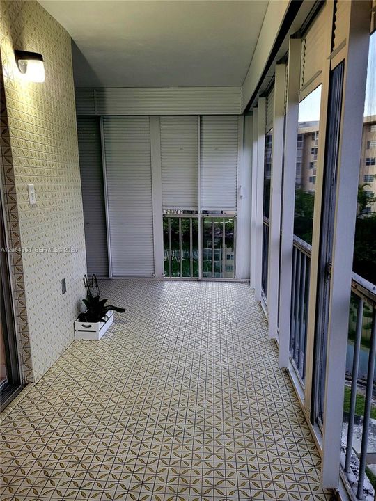 En Venta: $254,500 (2 camas, 2 baños, 1083 Pies cuadrados)