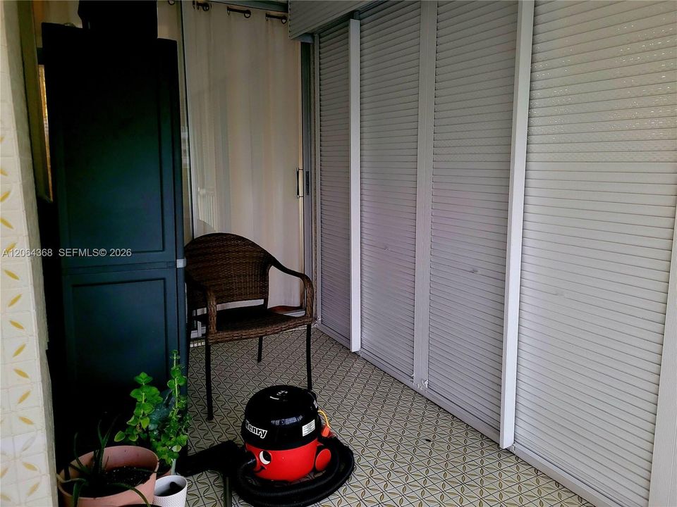 En Venta: $254,500 (2 camas, 2 baños, 1083 Pies cuadrados)