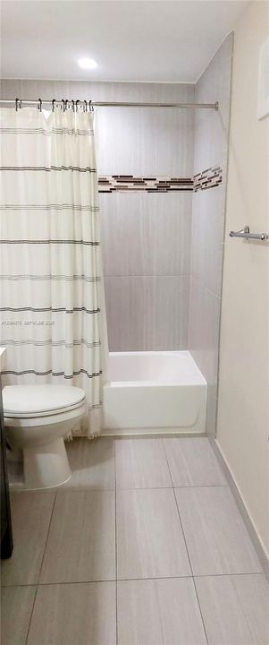 Active With Contract: $379,000 (2 beds, 2 baths, 1134 Square Feet)