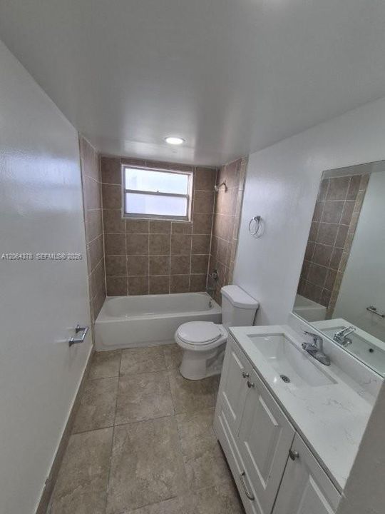 For Sale: $260,000 (3 beds, 2 baths, 1323 Square Feet)