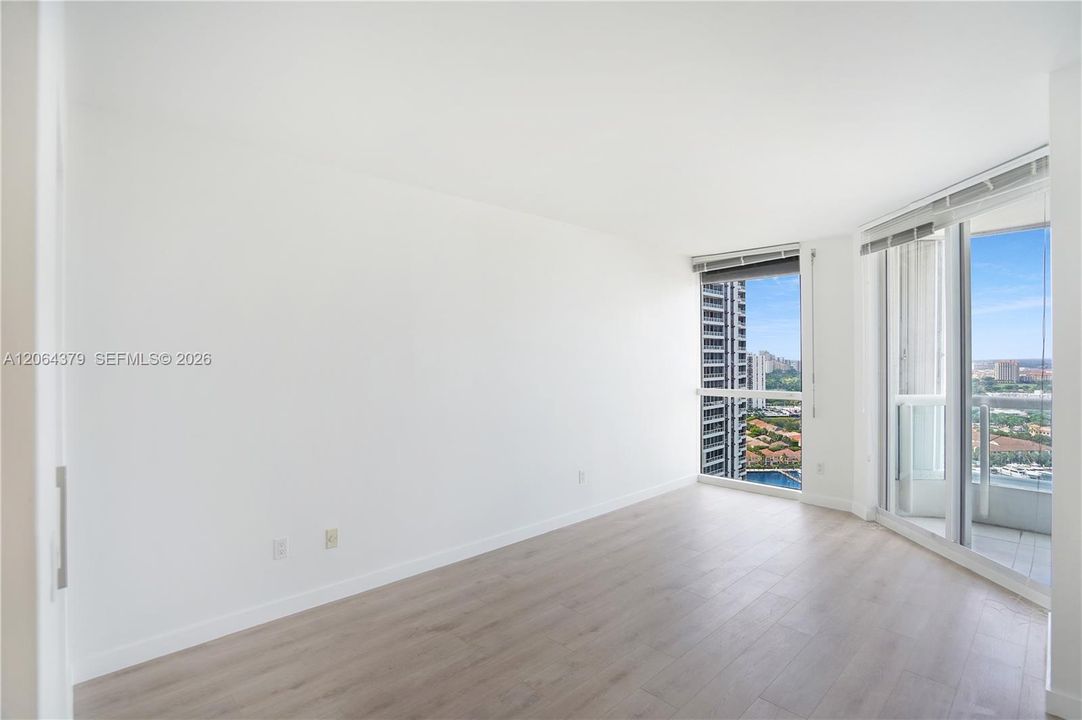 Active With Contract: $4,500 (2 beds, 2 baths, 1510 Square Feet)