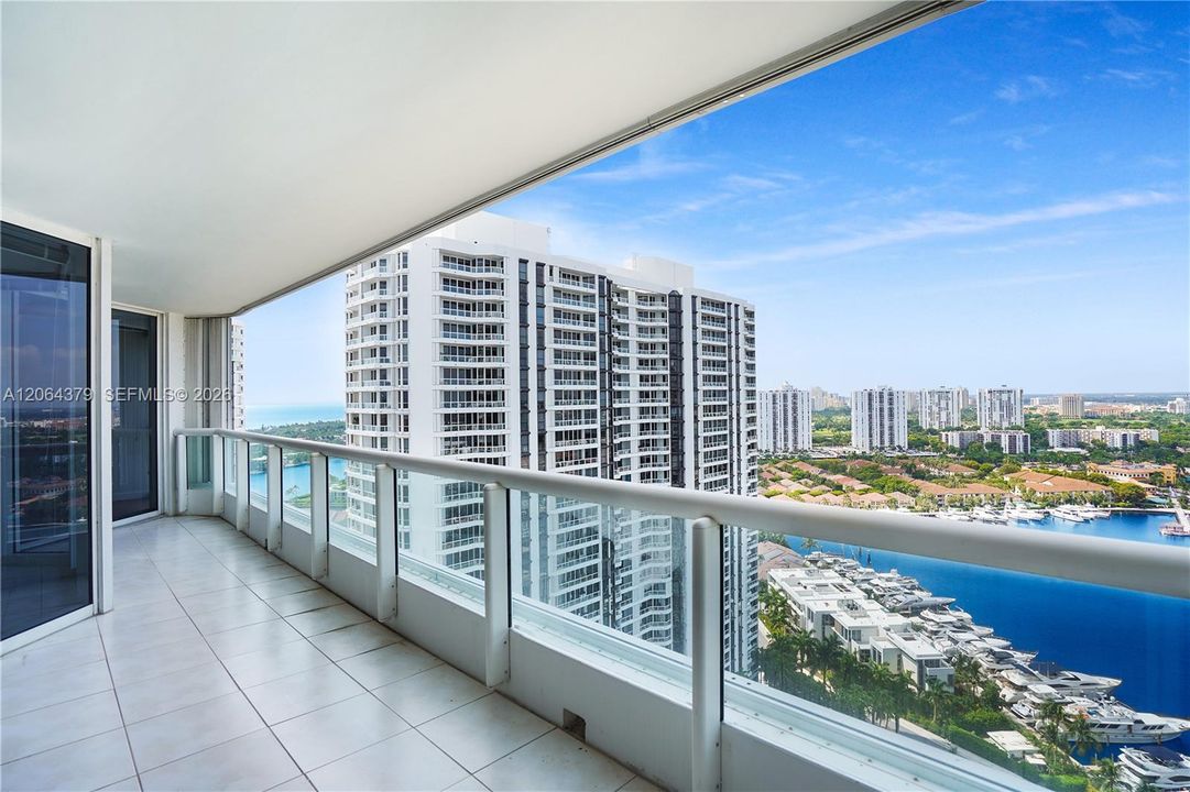 Active With Contract: $4,500 (2 beds, 2 baths, 1510 Square Feet)