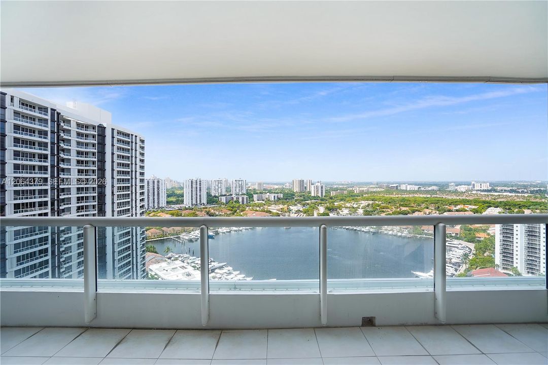 Active With Contract: $4,500 (2 beds, 2 baths, 1510 Square Feet)
