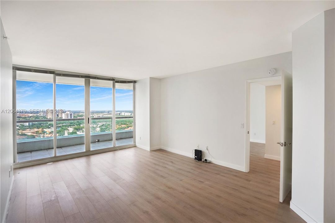 Active With Contract: $4,500 (2 beds, 2 baths, 1510 Square Feet)
