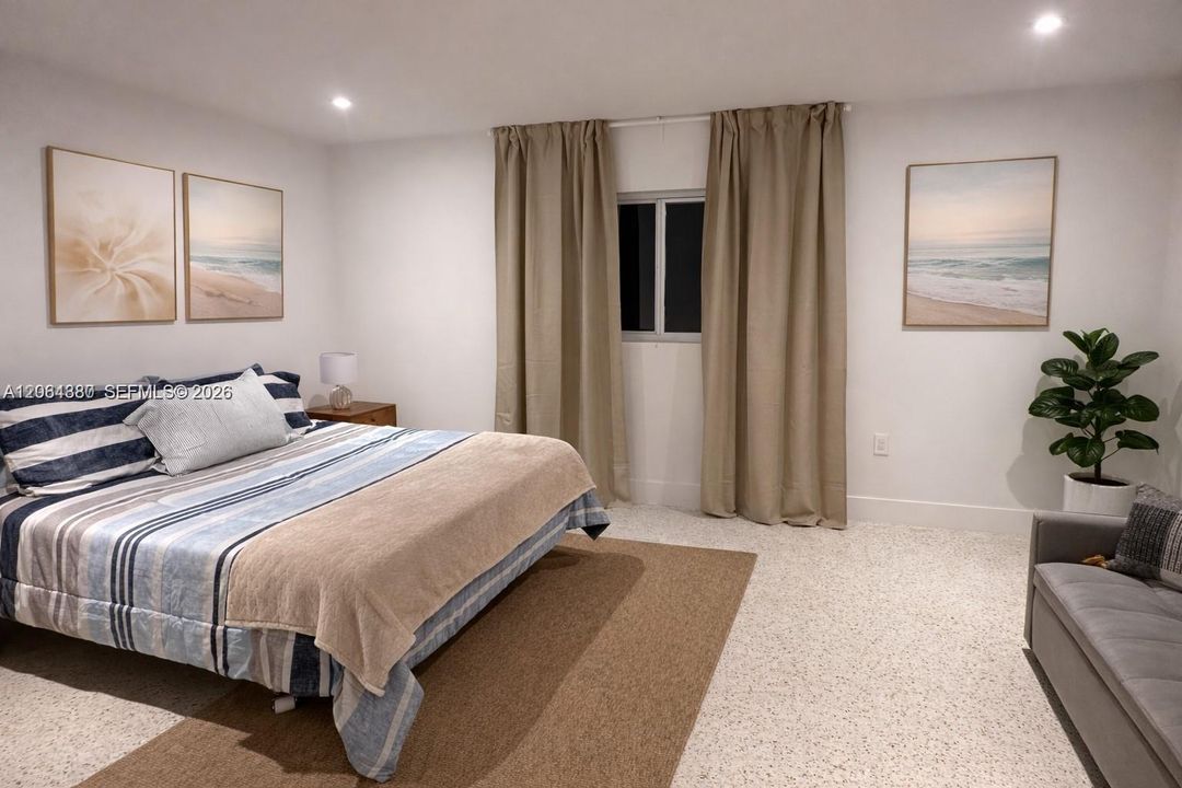 En Venta: $850,000 (3 camas, 3 baños, 2000 Pies cuadrados)