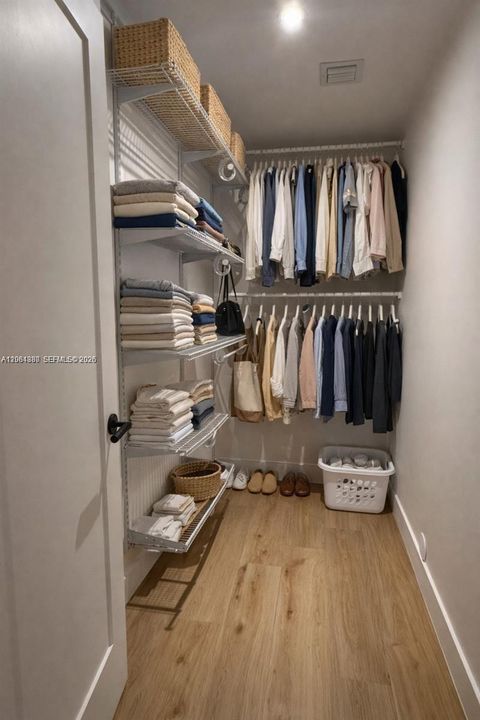 En Venta: $850,000 (3 camas, 3 baños, 2000 Pies cuadrados)