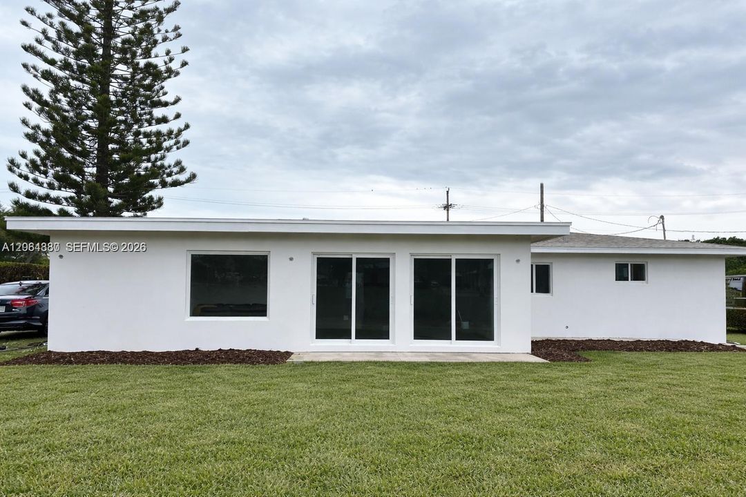 En Venta: $850,000 (3 camas, 3 baños, 2000 Pies cuadrados)