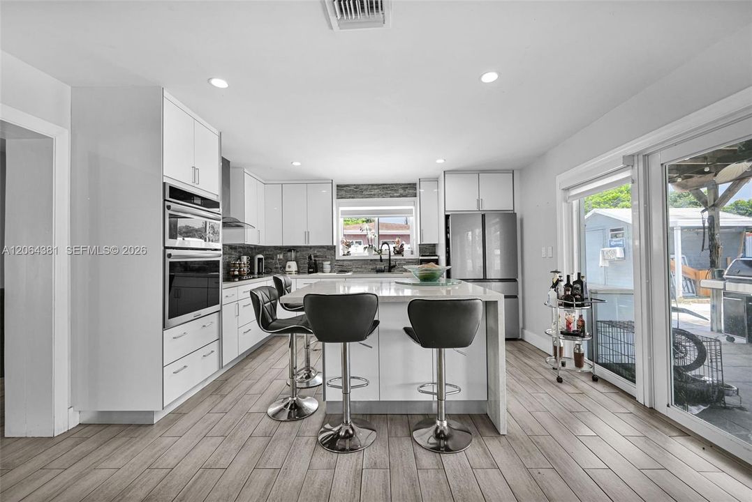 For Sale: $1,050,000 (4 beds, 4 baths, 2229 Square Feet)