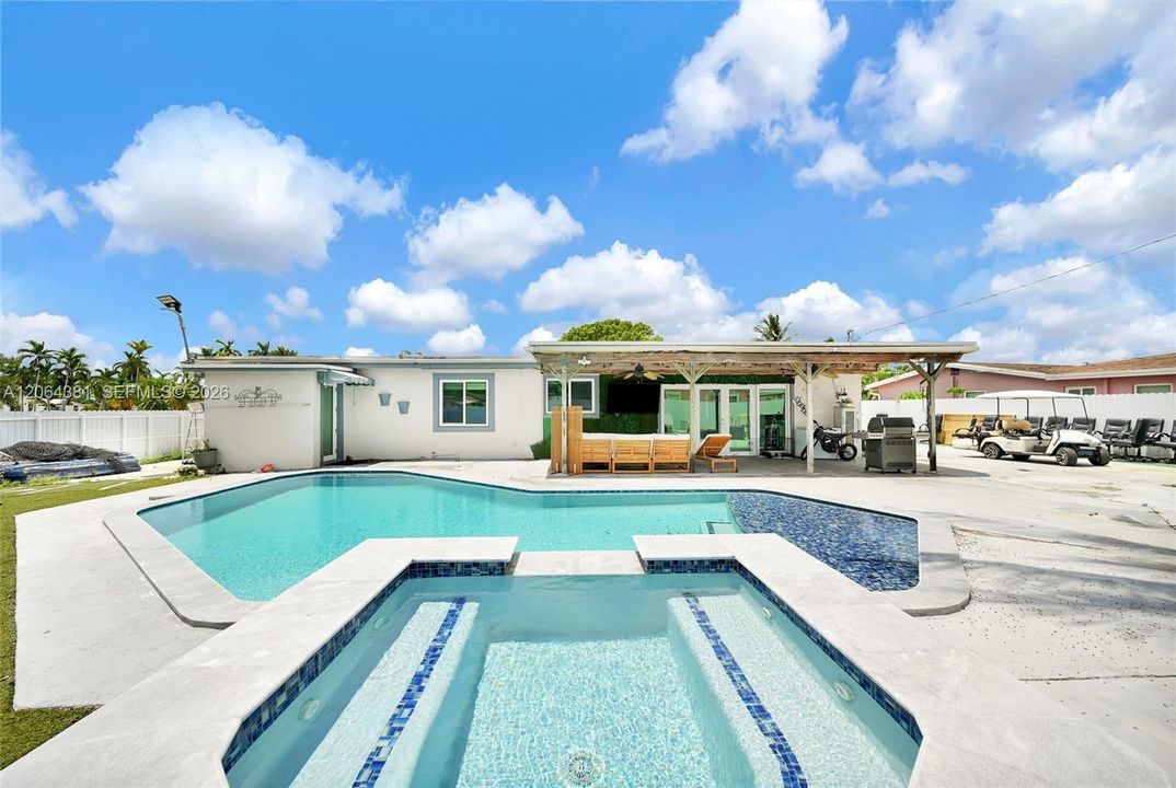 For Sale: $1,050,000 (4 beds, 4 baths, 2229 Square Feet)