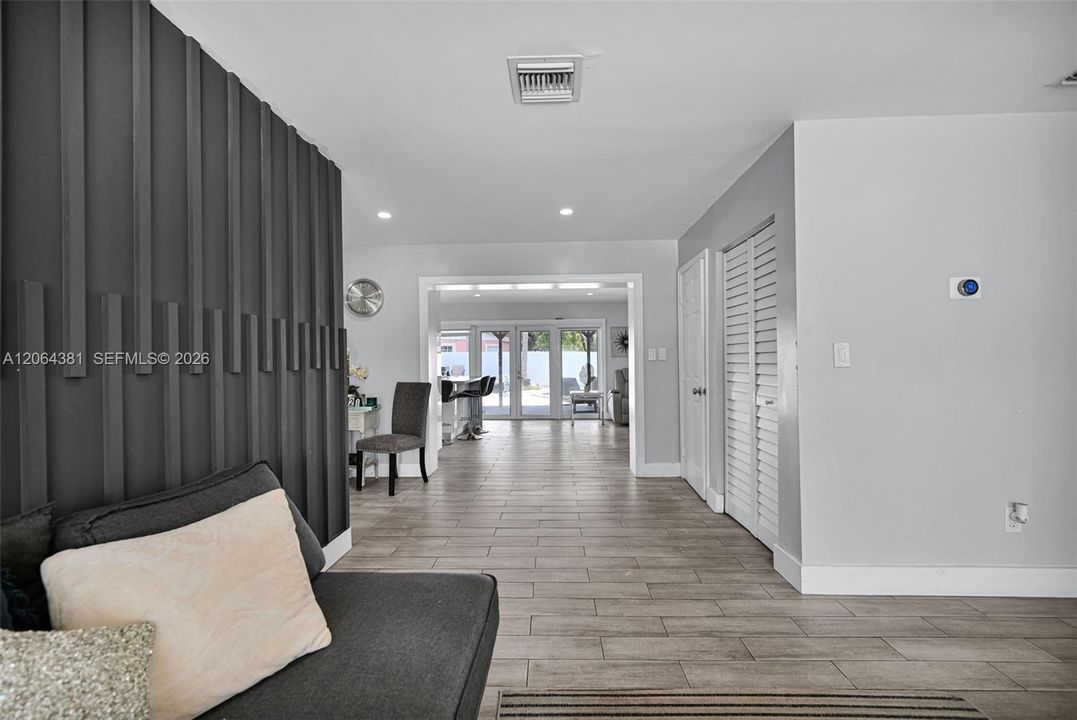 For Sale: $1,050,000 (4 beds, 4 baths, 2229 Square Feet)