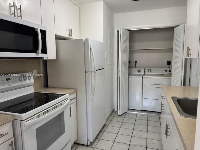 Под контрактом: $2,900 (3 спален, 2 ванн, 3120 Квадратных фут)