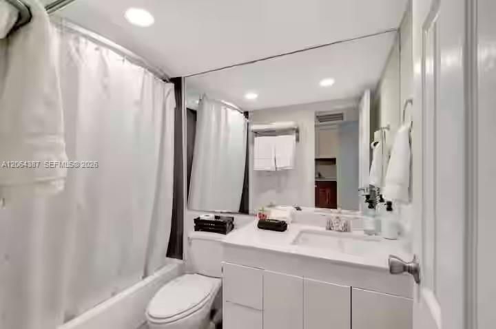 En Venta: $119,000 (0 camas, 1 baños, 410 Pies cuadrados)