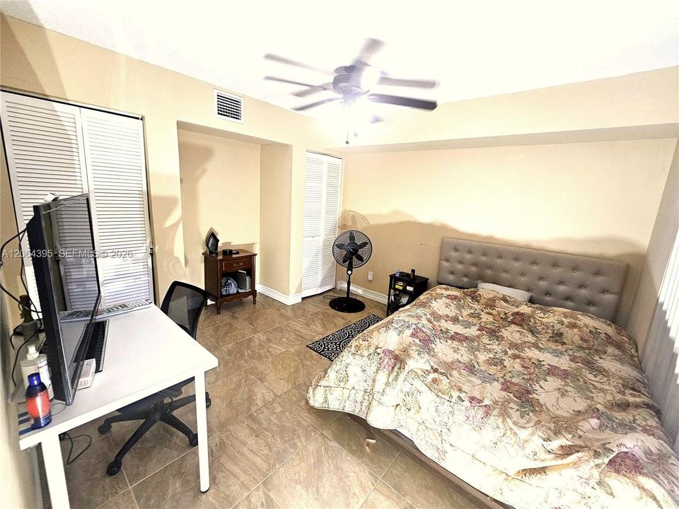En Venta: $475,000 (3 camas, 2 baños, 1654 Pies cuadrados)