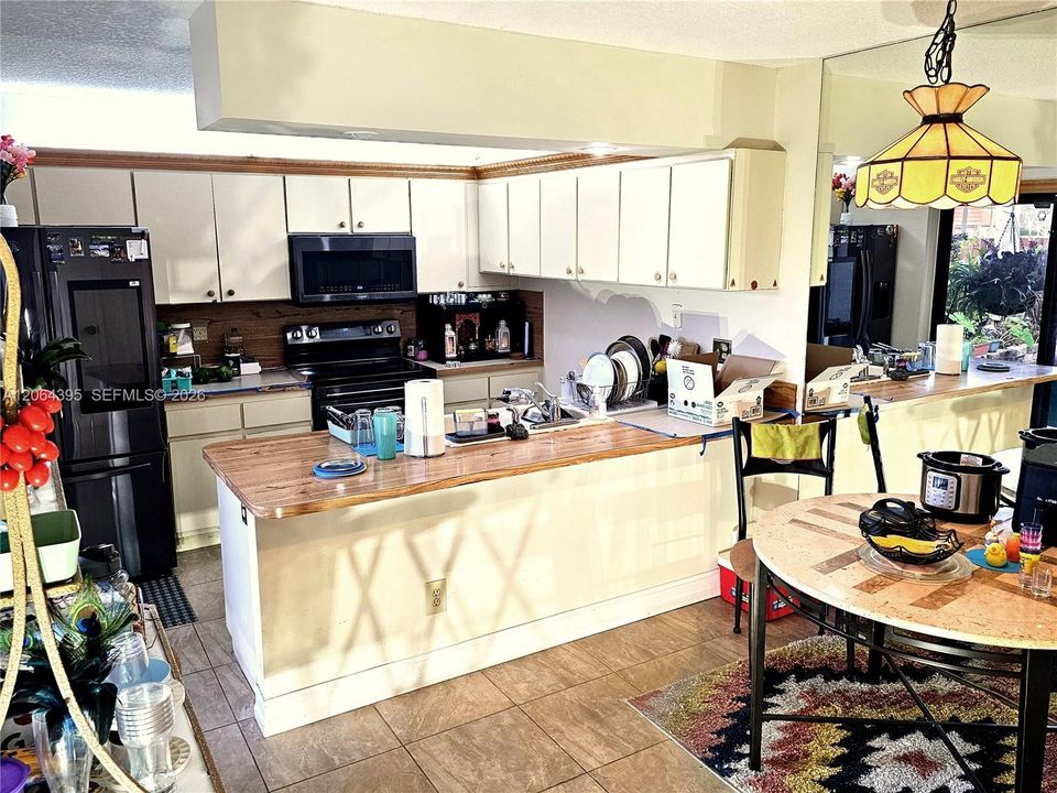 En Venta: $475,000 (3 camas, 2 baños, 1654 Pies cuadrados)