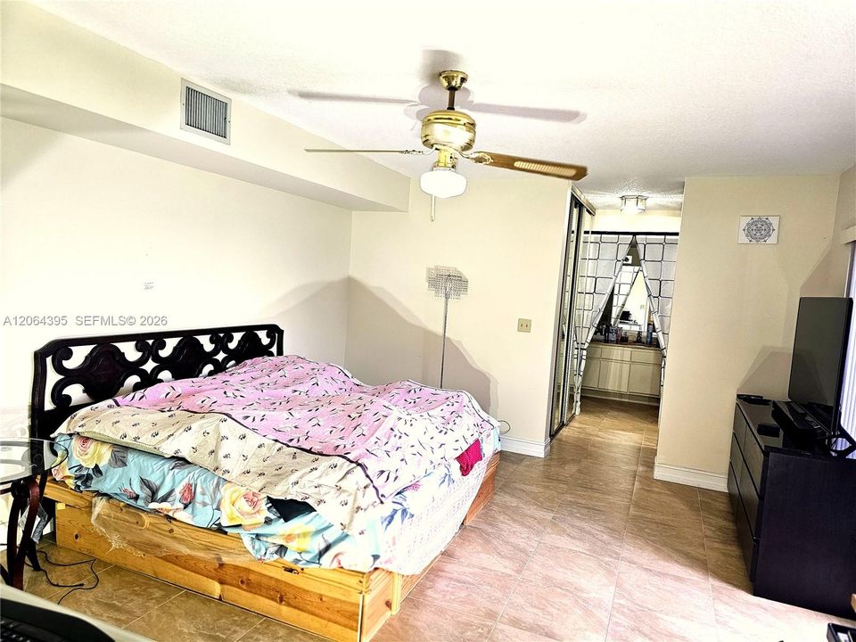 En Venta: $475,000 (3 camas, 2 baños, 1654 Pies cuadrados)