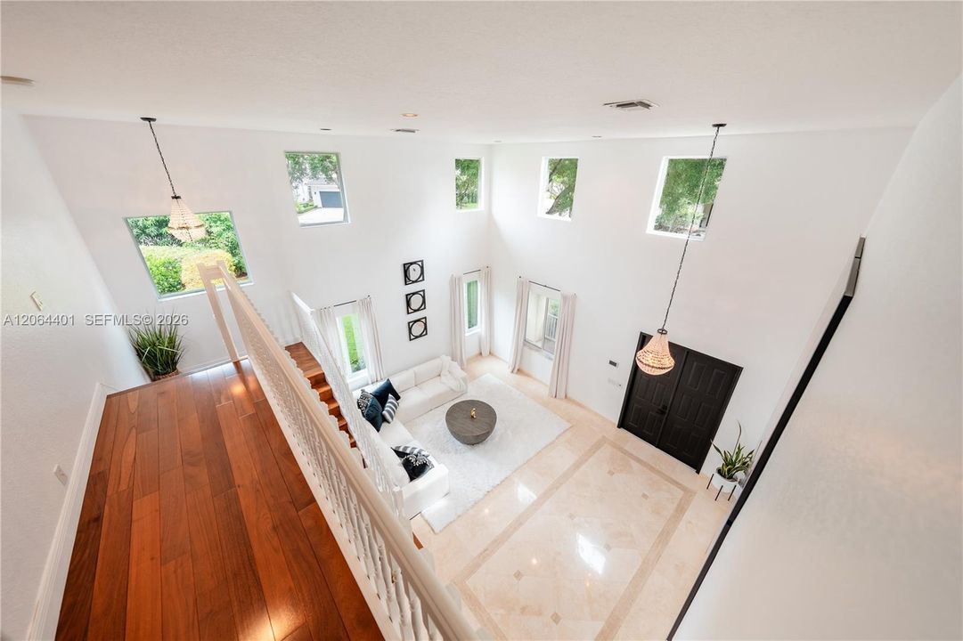For Sale: $1,395,000 (5 beds, 3 baths, 3960 Square Feet)