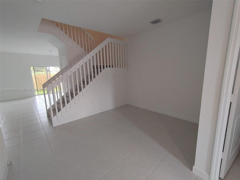 En Renta: $3,500 (3 camas, 2 baños, 1706 Pies cuadrados)