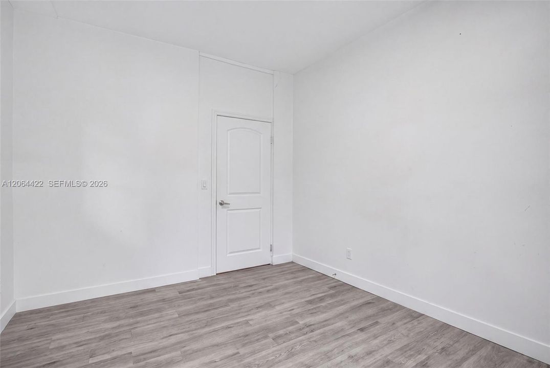 En Venta: $2,175,000 (6 camas, 4 baños, 1668 Pies cuadrados)