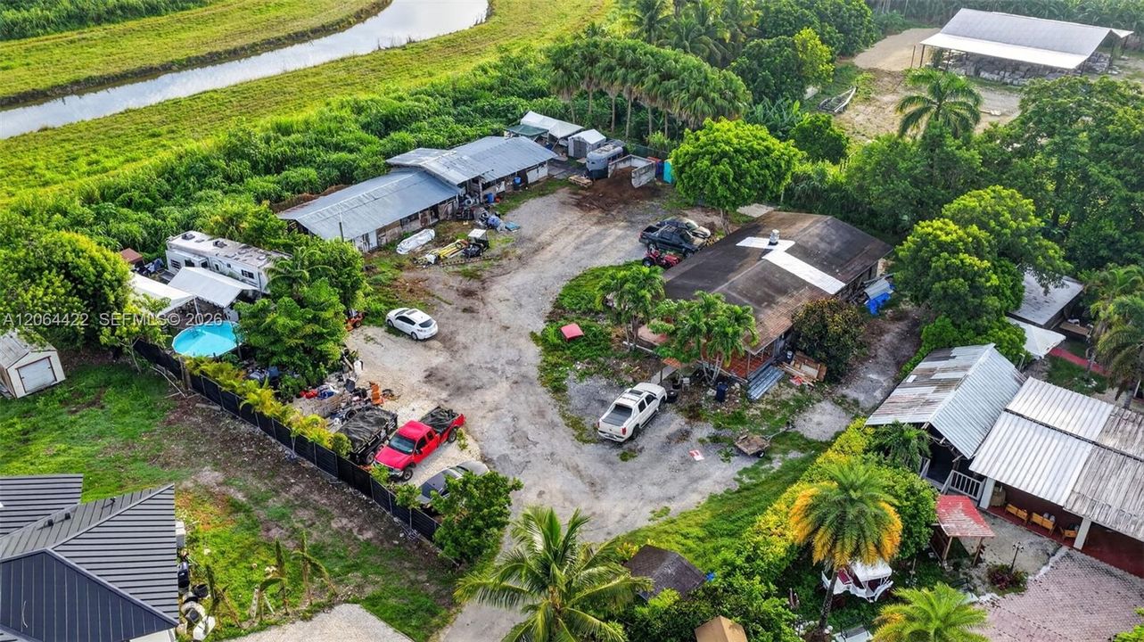 En Venta: $2,175,000 (6 camas, 4 baños, 1668 Pies cuadrados)
