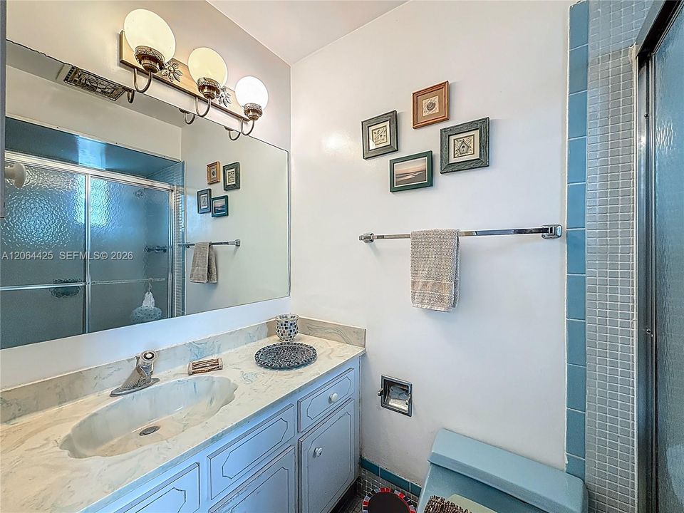 Active With Contract: $720,000 (2 beds, 2 baths, 1444 Square Feet)