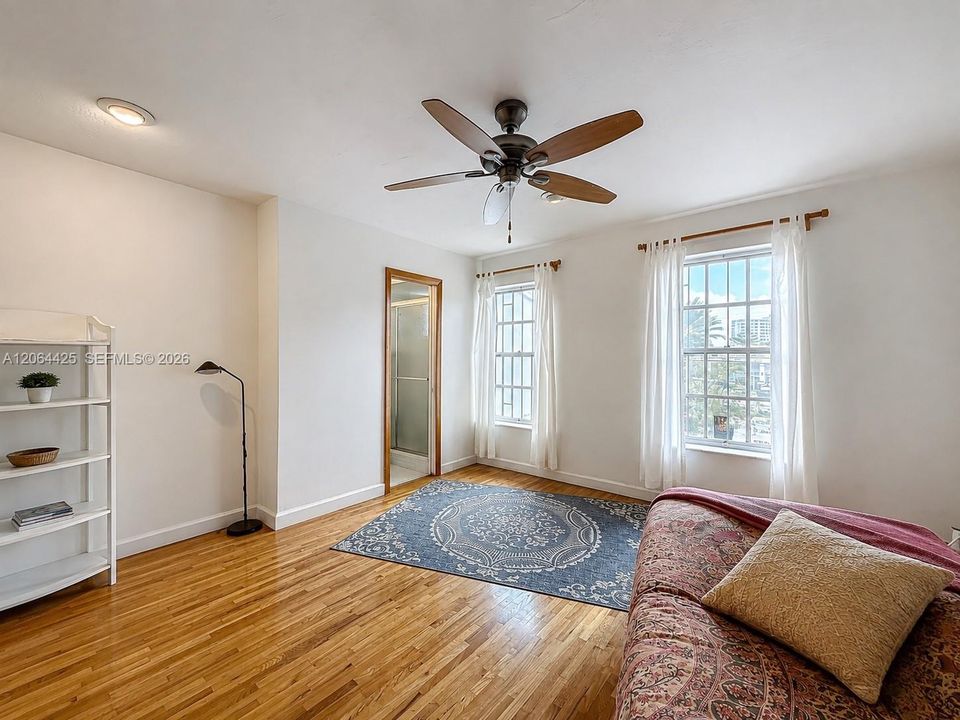 Active With Contract: $720,000 (2 beds, 2 baths, 1444 Square Feet)