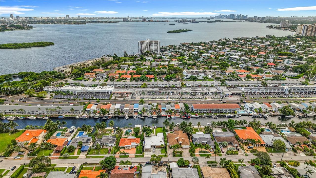 Active With Contract: $720,000 (2 beds, 2 baths, 1444 Square Feet)