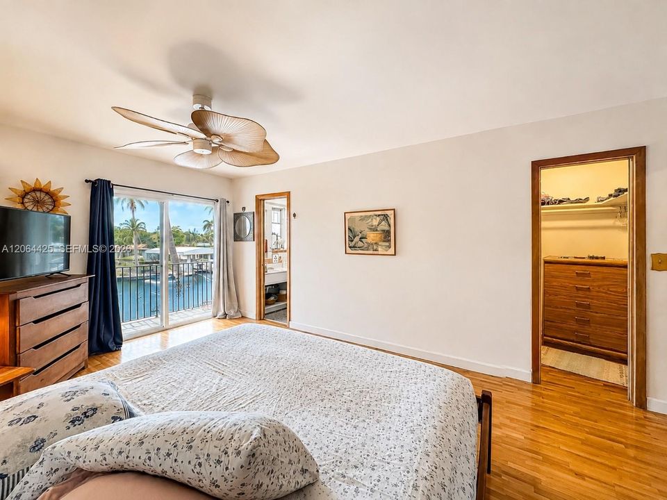 Active With Contract: $720,000 (2 beds, 2 baths, 1444 Square Feet)