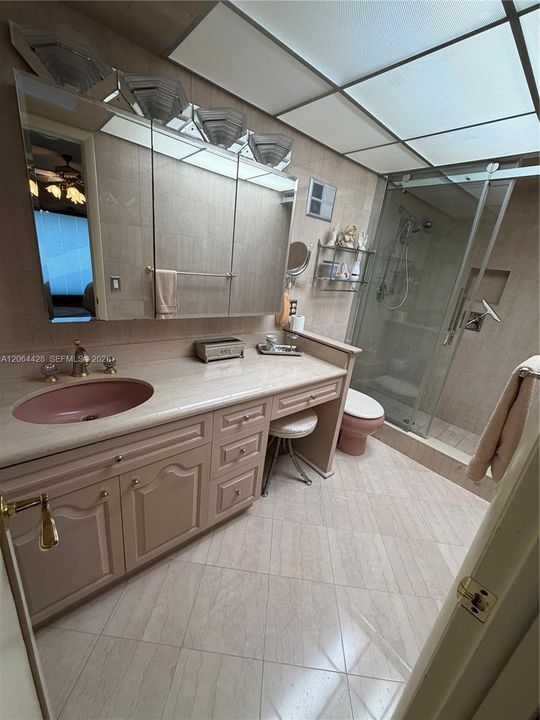 待售: $899,000 (2 贝兹, 2 浴室, 1550 平方英尺)
