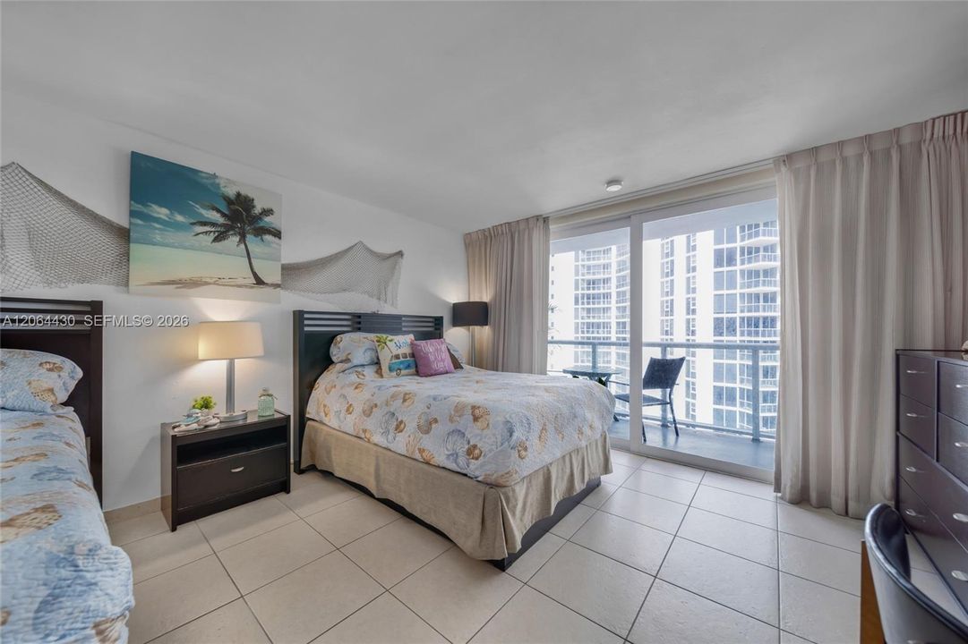 En Venta: $111,700 (0 camas, 1 baños, 360 Pies cuadrados)