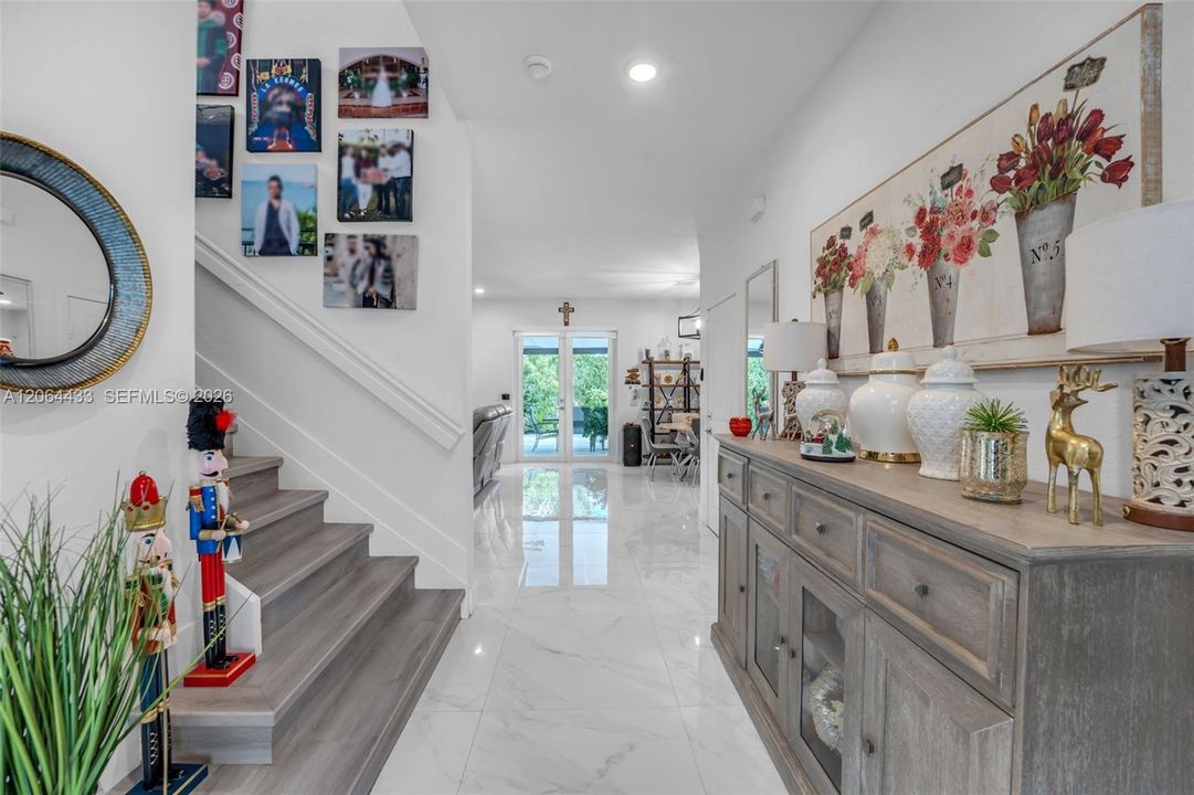 For Sale: $950,000 (4 beds, 3 baths, 2204 Square Feet)