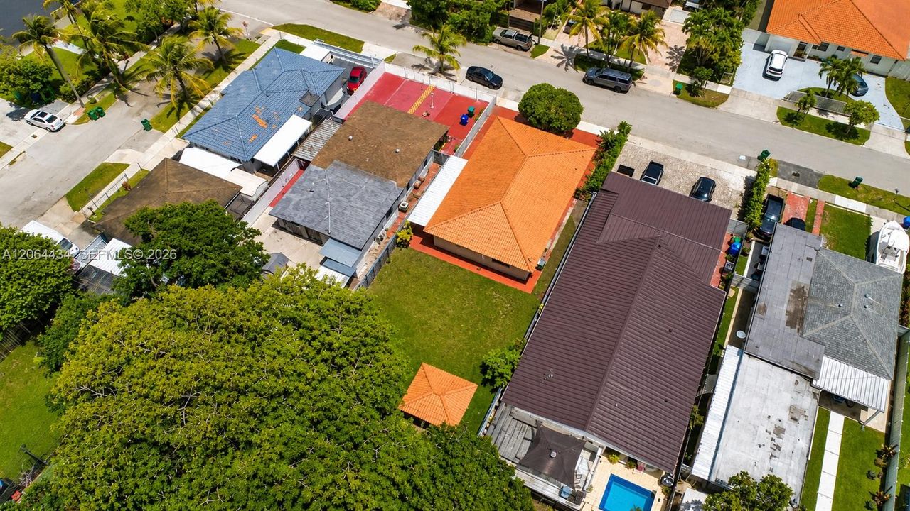 Active With Contract: $595,000 (3 beds, 2 baths, 1734 Square Feet)