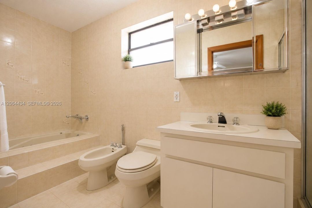 Active With Contract: $595,000 (3 beds, 2 baths, 1734 Square Feet)