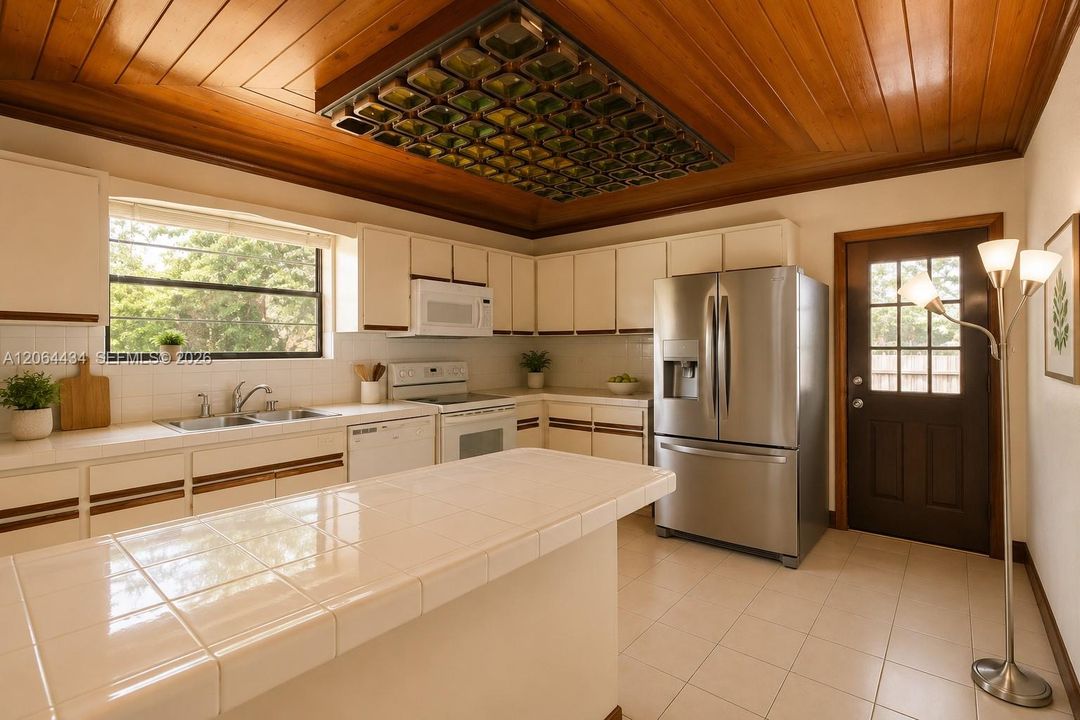 Active With Contract: $595,000 (3 beds, 2 baths, 1734 Square Feet)