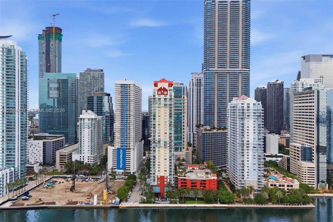 На продажу: $899,000 (2 спален, 2 ванн, 1140 Квадратных фут)