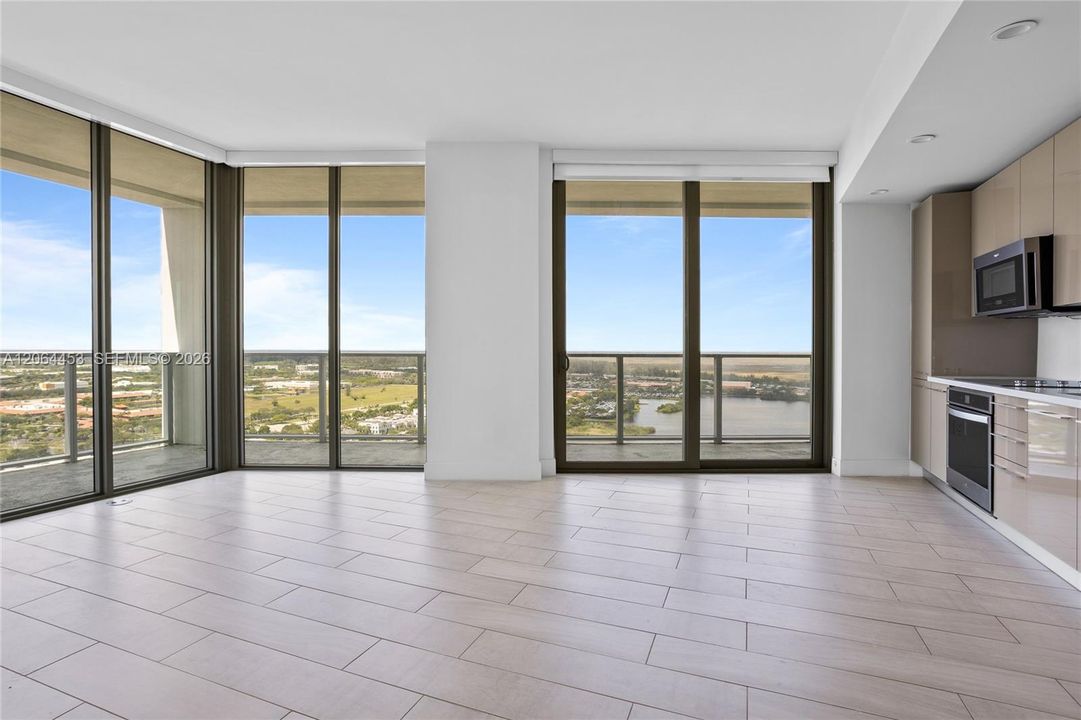 Activo con contrato: $2,950 (2 camas, 2 baños, 1087 Pies cuadrados)