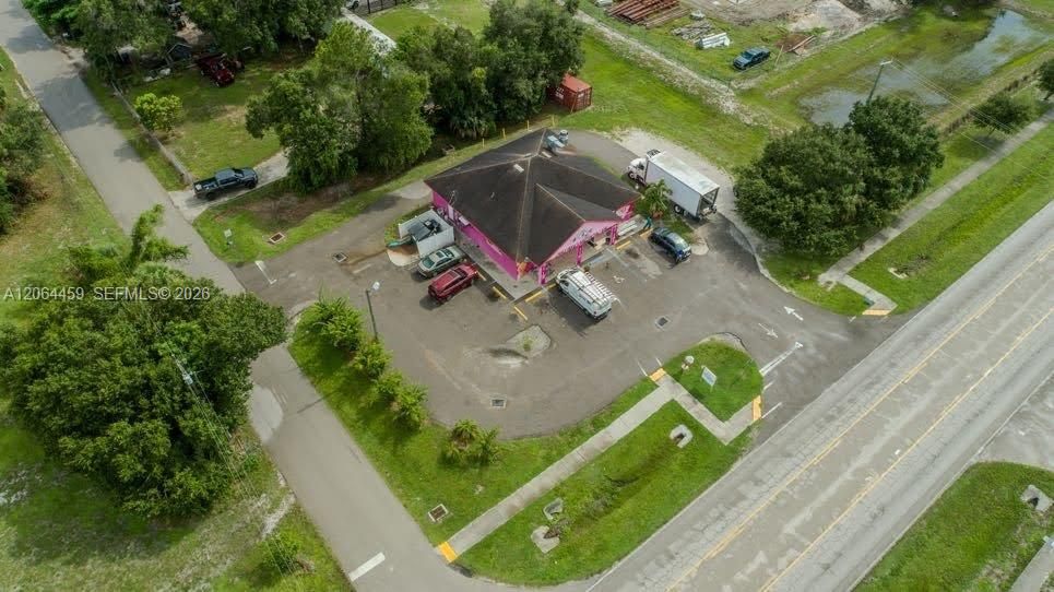 155 W Cowboy Way, LaBelle FL 33935
