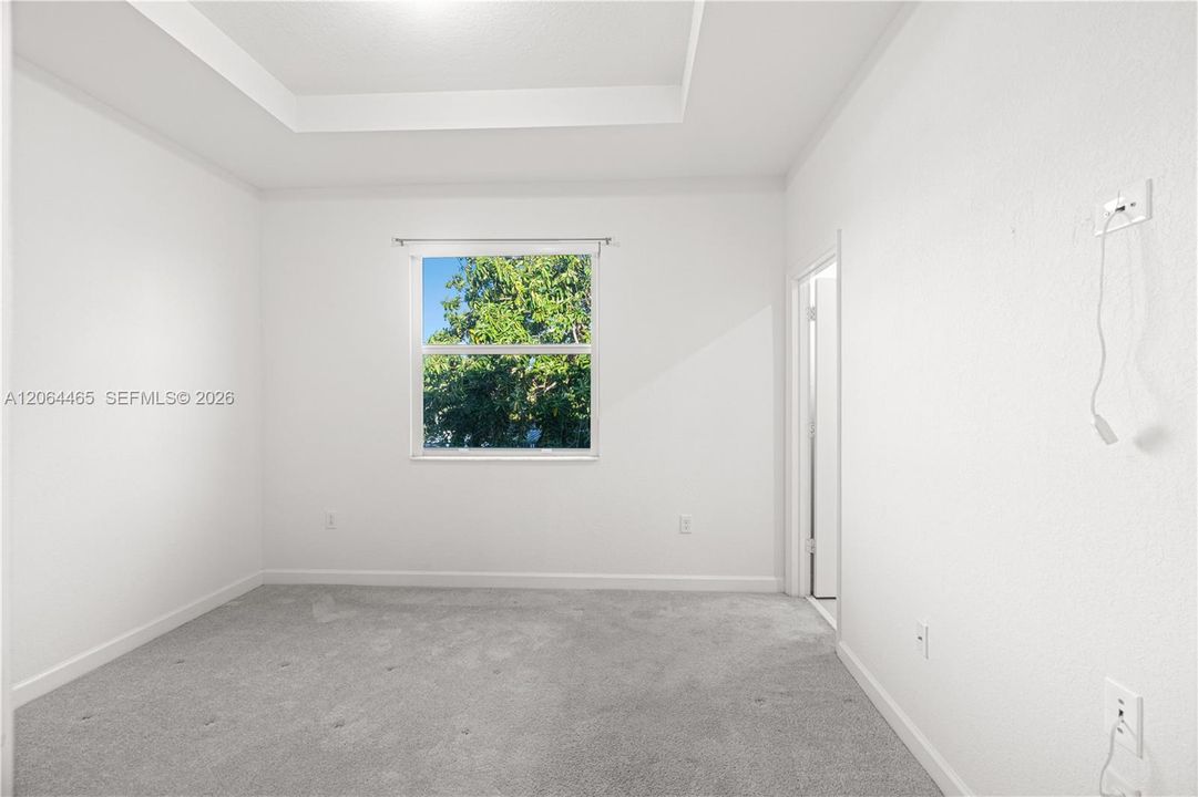 En Renta: $3,250 (3 camas, 3 baños, 1328 Pies cuadrados)