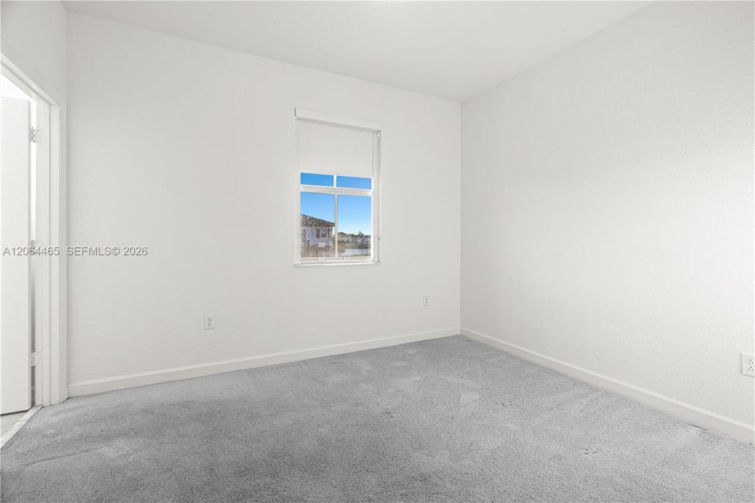 En Renta: $3,250 (3 camas, 3 baños, 1328 Pies cuadrados)