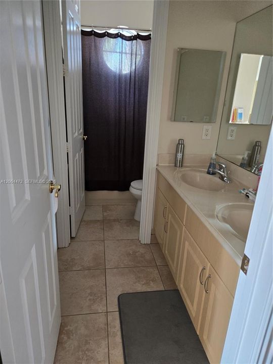 For Rent: $5,500 (4 beds, 2 baths, 2868 Square Feet)