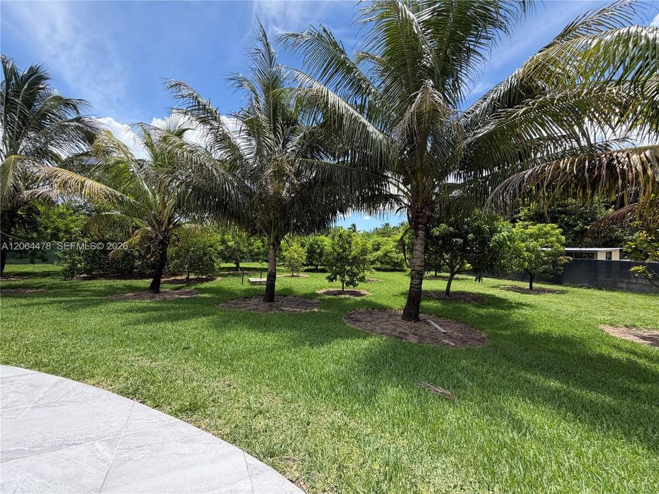 En Venta: $1,799,000 (4 camas, 3 baños, 2563 Pies cuadrados)