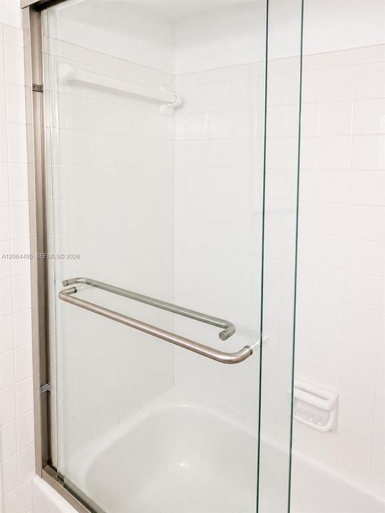 Active With Contract: $1,900 (2 beds, 2 baths, 805 Square Feet)