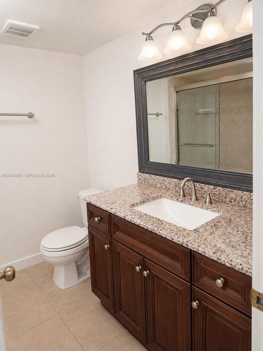 Active With Contract: $1,900 (2 beds, 2 baths, 805 Square Feet)