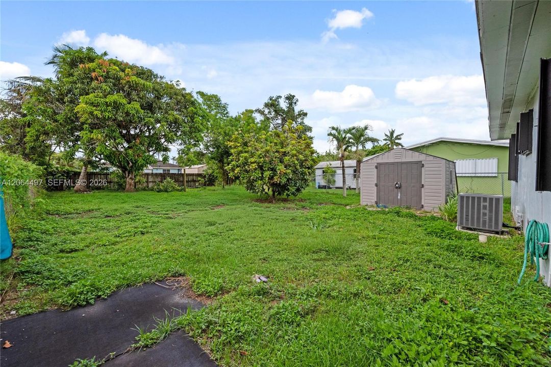 Activo con contrato: $349,999 (2 camas, 1 baños, 1004 Pies cuadrados)