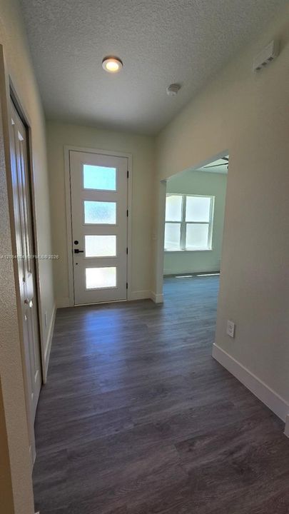 For Rent: $2,300 (4 beds, 2 baths, 1850 Square Feet)