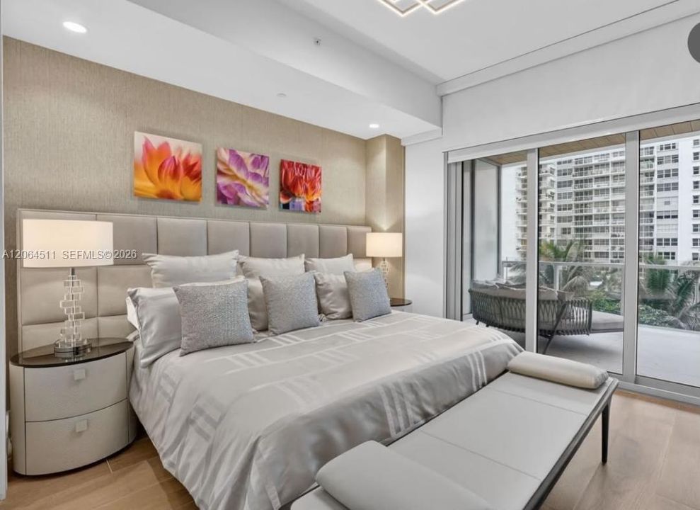 For Rent: $14,650 (2 beds, 2 baths, 1176 Square Feet)