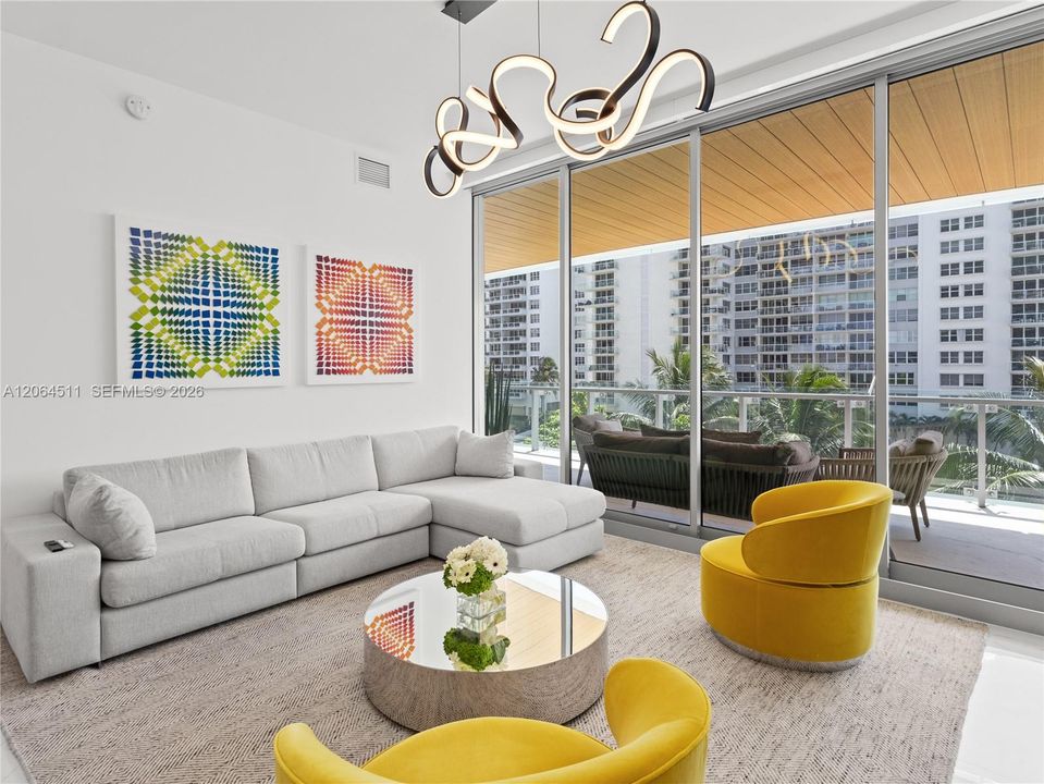 For Rent: $14,650 (2 beds, 2 baths, 1176 Square Feet)