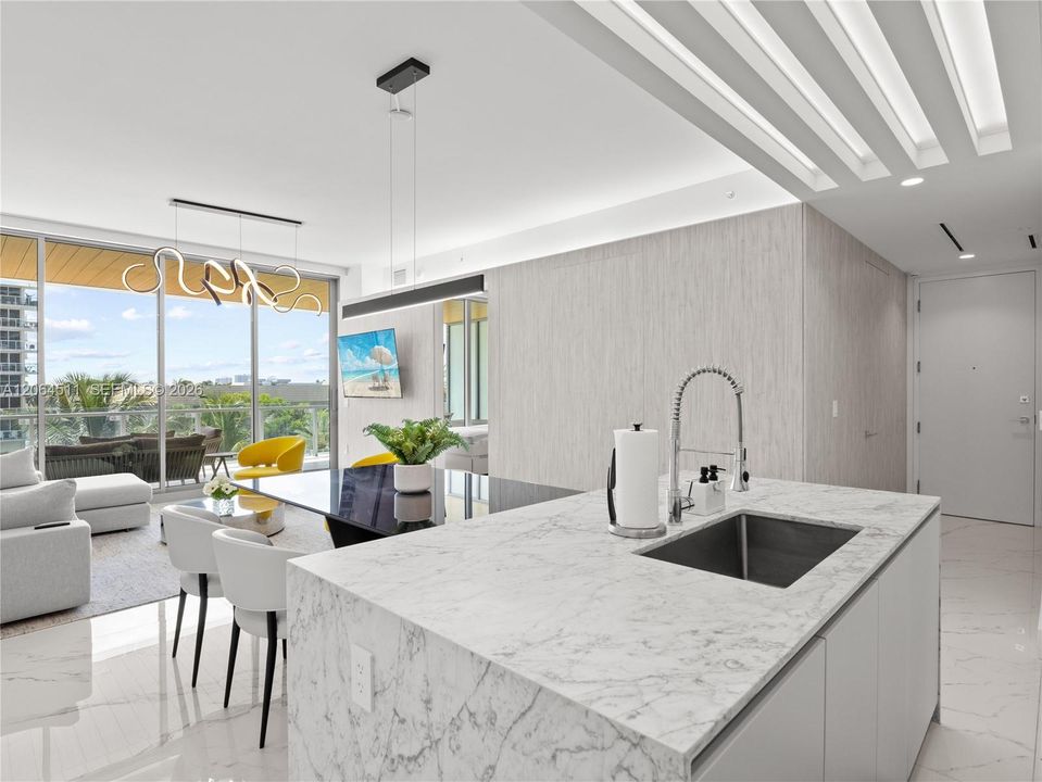 For Rent: $14,650 (2 beds, 2 baths, 1176 Square Feet)