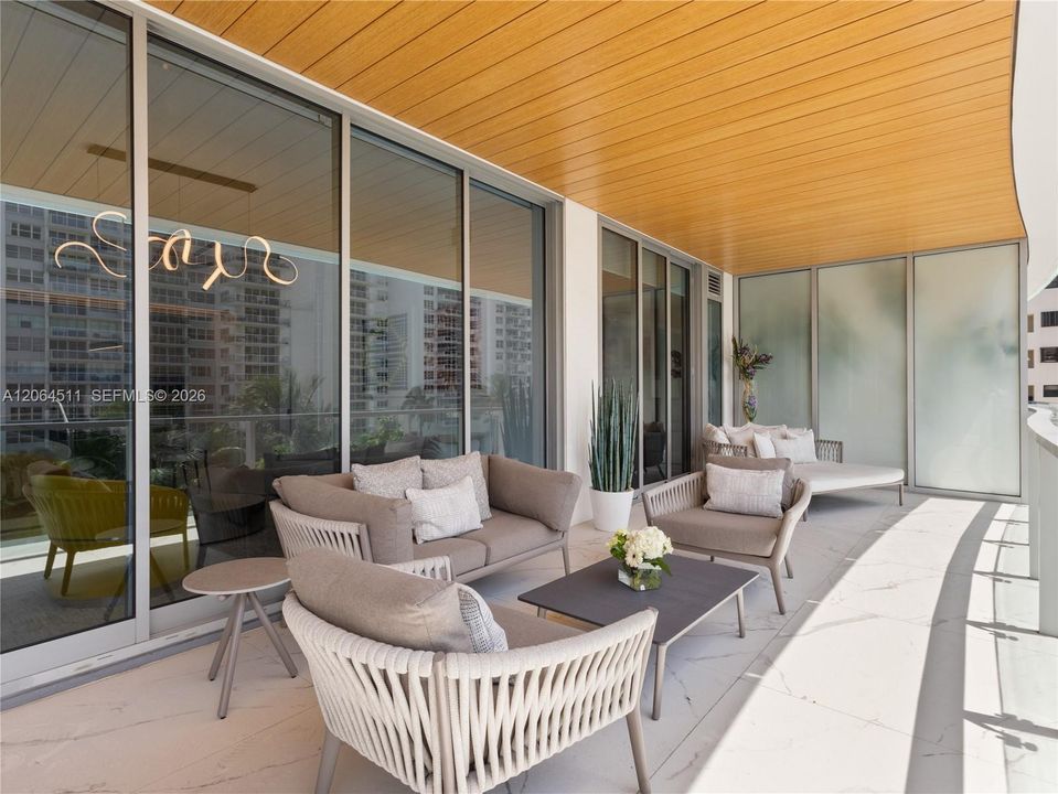 For Rent: $14,650 (2 beds, 2 baths, 1176 Square Feet)