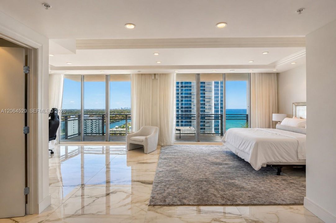 For Sale: $2,250,000 (3 beds, 3 baths, 2857 Square Feet)