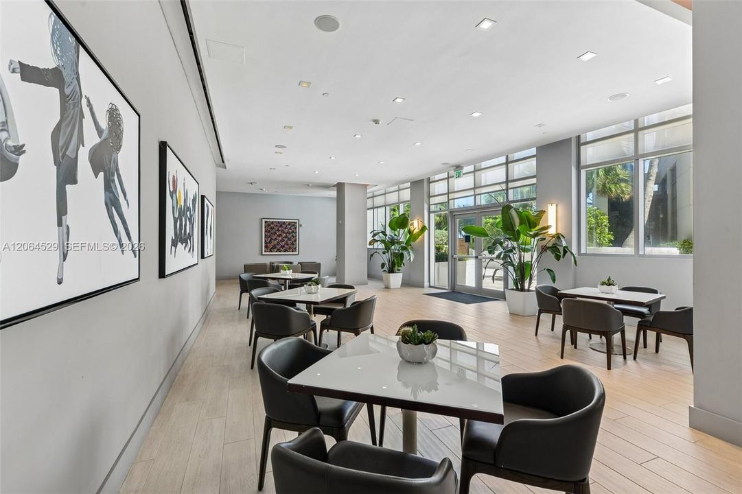 For Sale: $2,250,000 (3 beds, 3 baths, 2857 Square Feet)